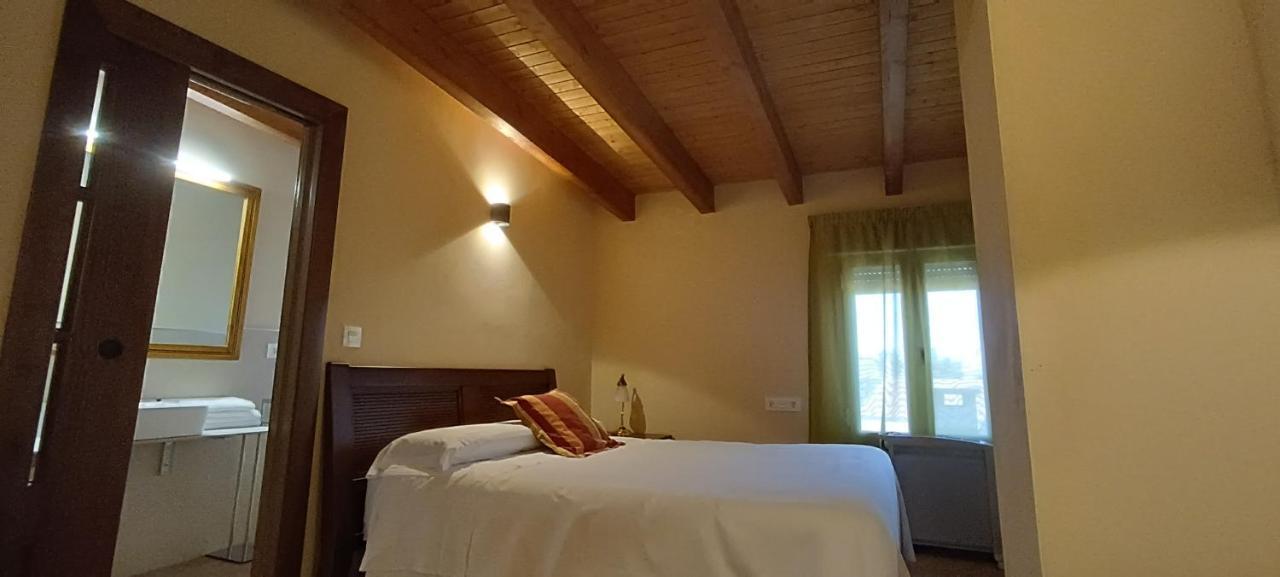 Cortijo La Torre De Caniles La Vega  Экстерьер фото